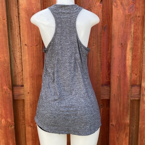 Reebok Tank Top Size M - Picture 6 of 8